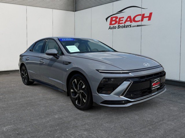 Used 2024 Hyundai Sonata SEL AWD/4WD image 3