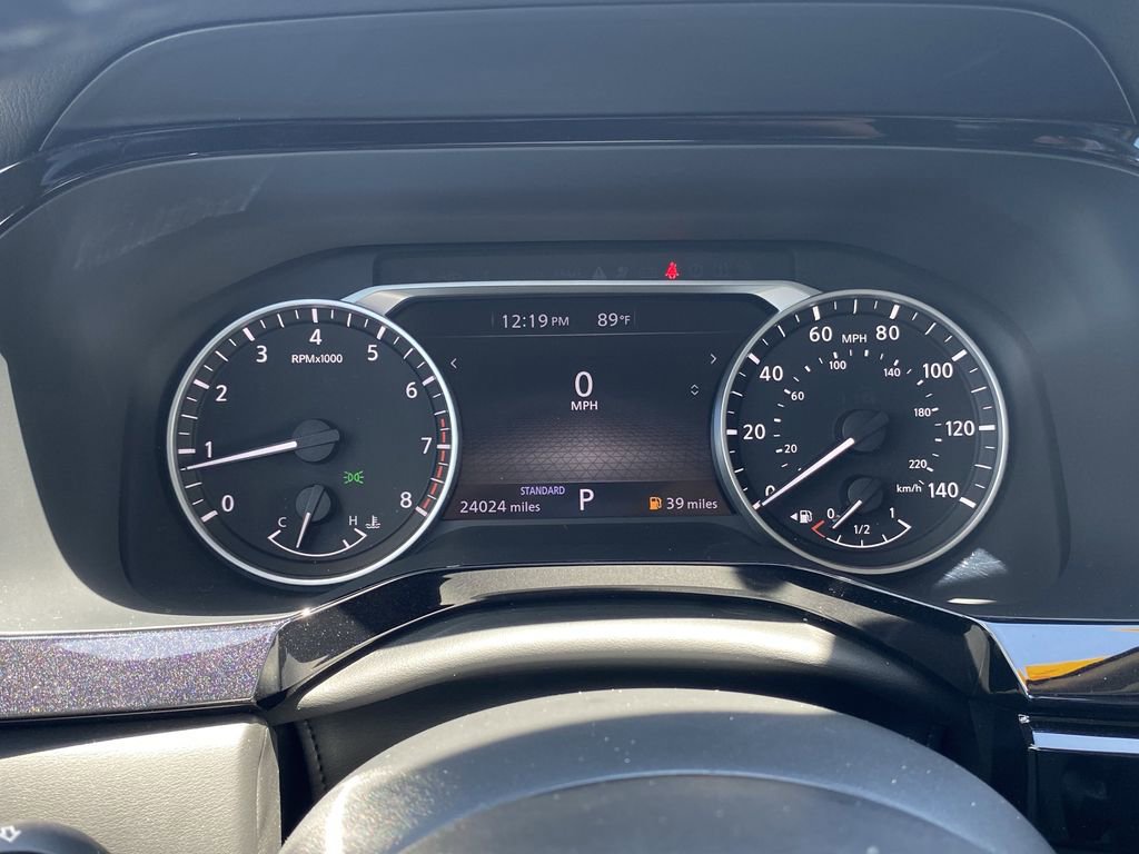 Used 2022 Nissan Pathfinder SV FWD image 13