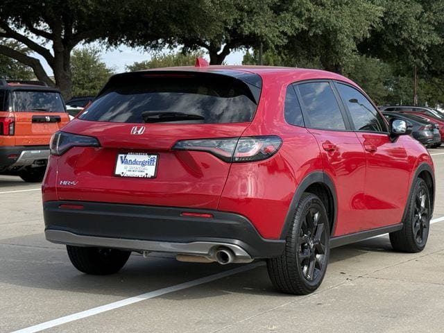 Used 2025 Honda HR-V Sport image 4