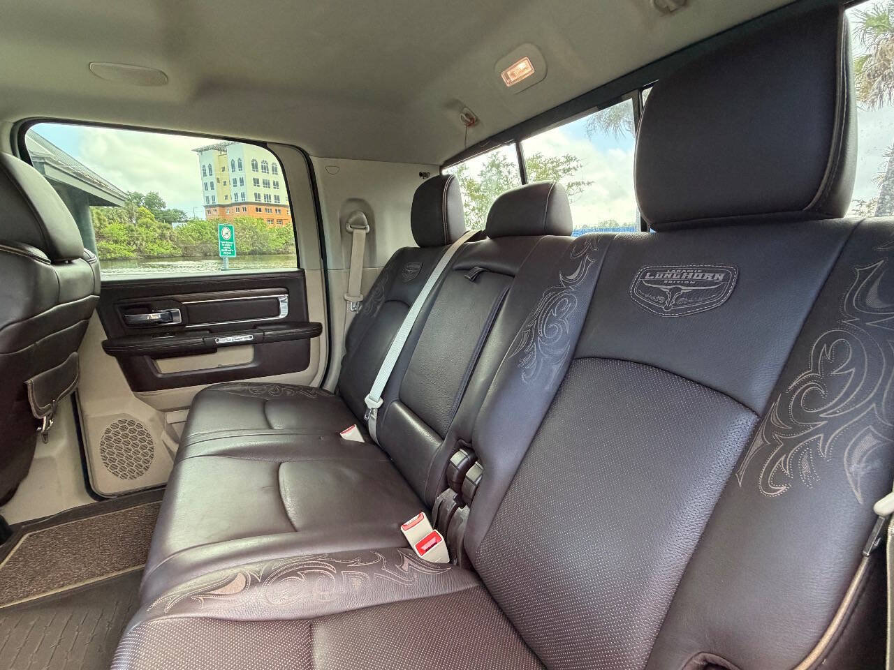 Used 2015 RAM 2500 Longhorn RWD image 15