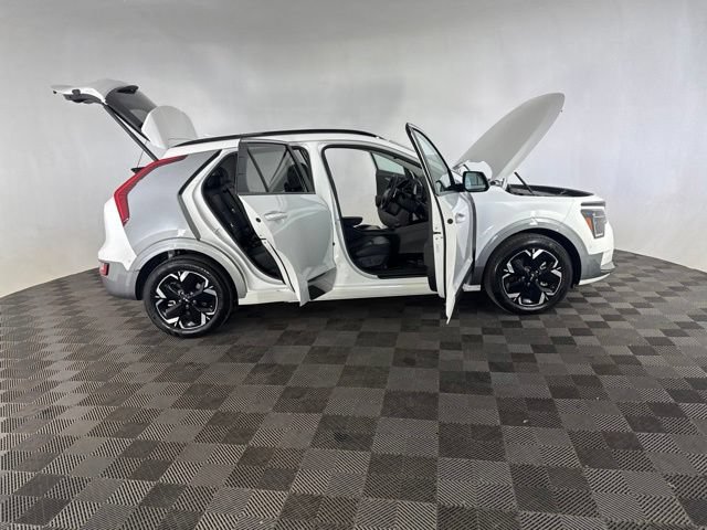 Certified 2024 Kia Niro Wave w/ Wave Preserve Package FWD image 15