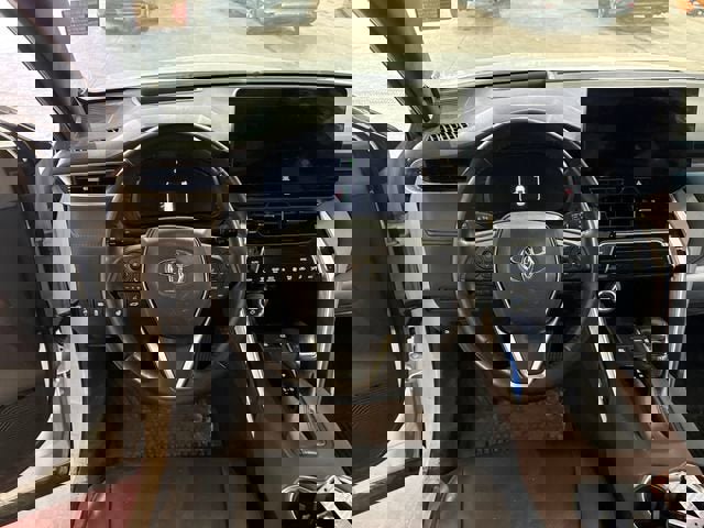 Used 2024 Toyota Venza Limited AWD/4WD image 21