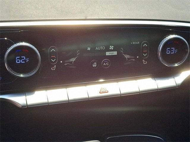 Used 2025 Genesis GV70 2.5T w/ Advanced Package image 15