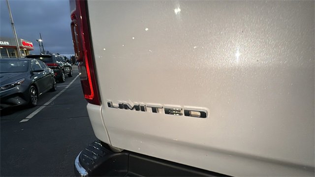 Used 2019 RAM 1500 Limited image 32