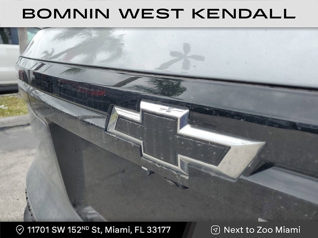 Used 2024 Chevrolet Traverse LS w/ Midnight/Sport Edition image 10