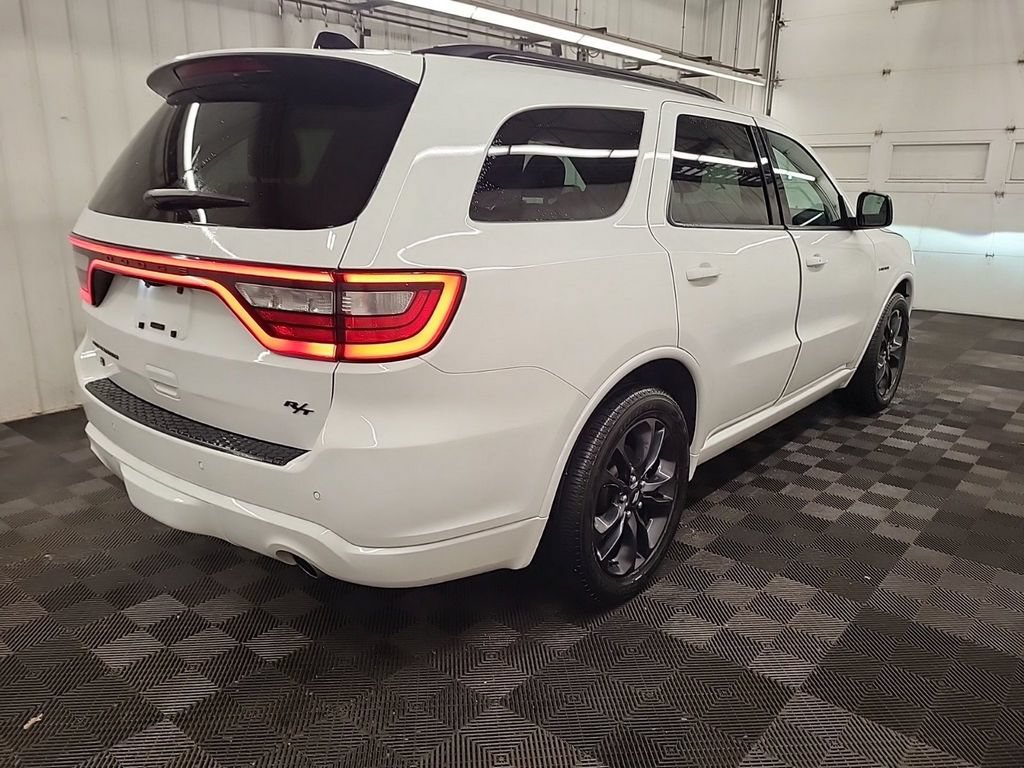 Used 2025 Dodge Durango R/T w/ Blacktop Package AWD/4WD image 4