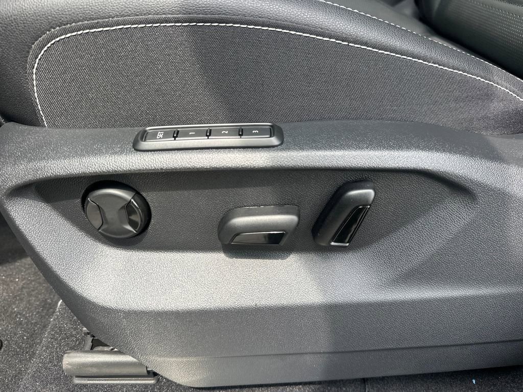 New 2026 Volkswagen Atlas SEL AWD/4WD image 13