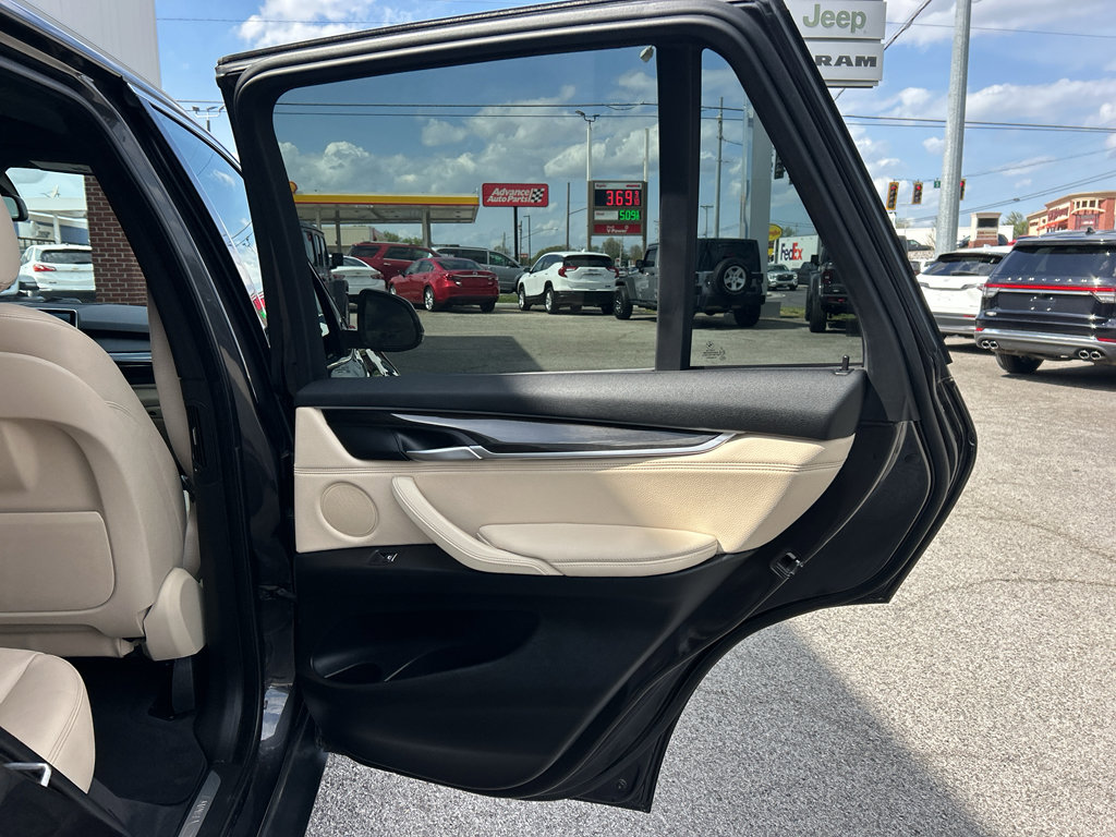 Used 2017 BMW X5 xDrive35i AWD/4WD image 16