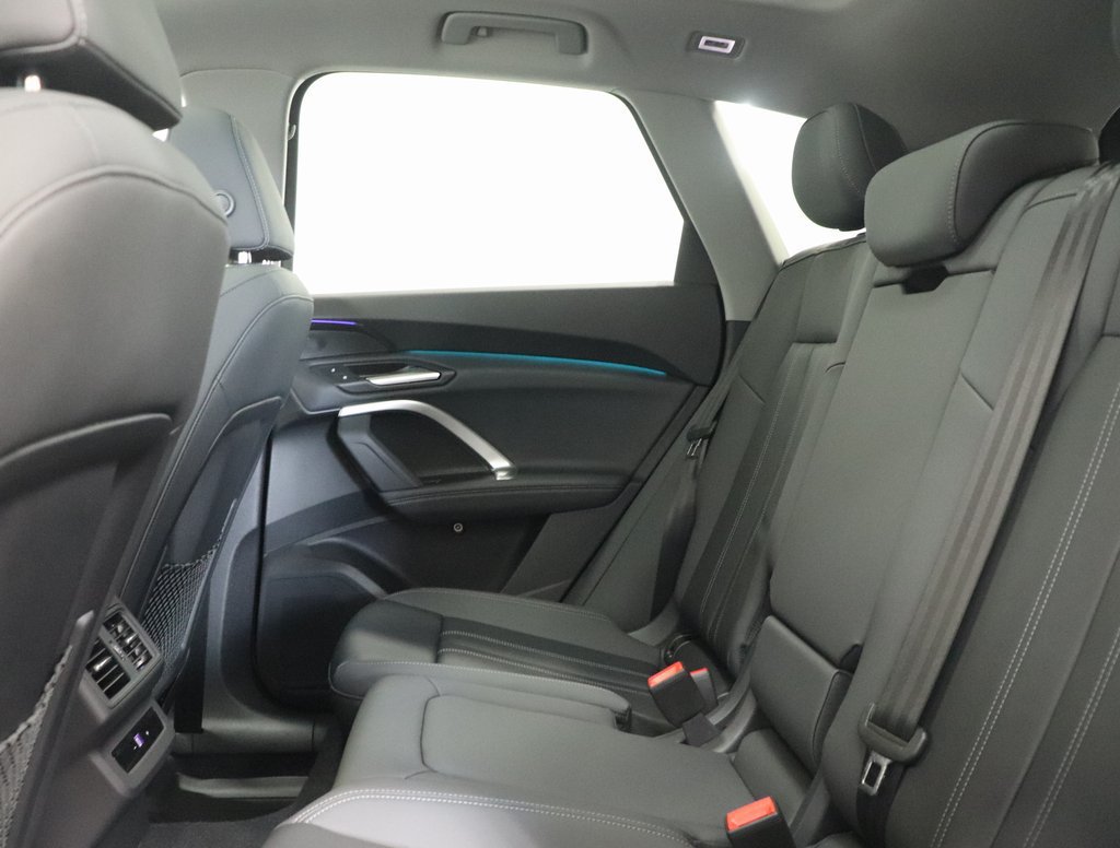 Used 2025 Audi Q5 Premium w/ Convenience Package AWD/4WD image 27
