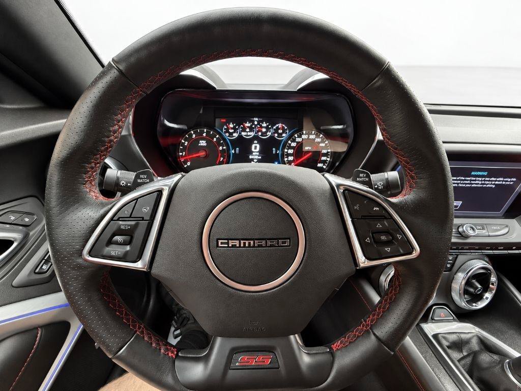 Used 2016 Chevrolet Camaro SS RWD image 23