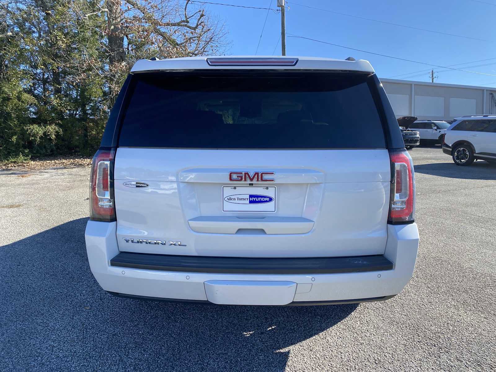 Used 2018 GMC Yukon XL SLT w/ Open Road Package image 7