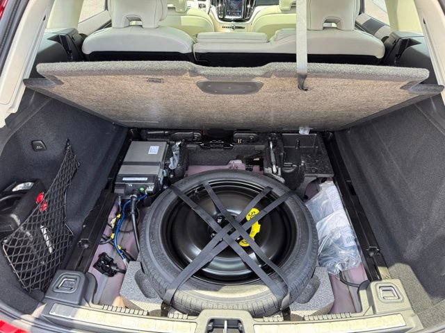 Used 2024 Volvo XC60 B5 Ultimate image 20