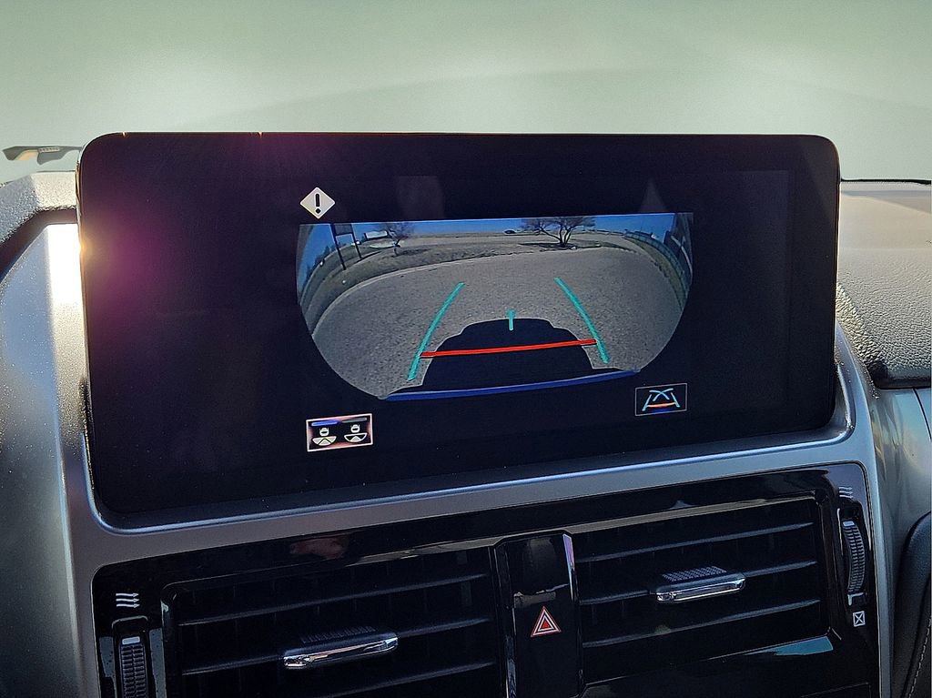 Used 2023 Lexus GX 460 Premium w/ Accessory Package image 28