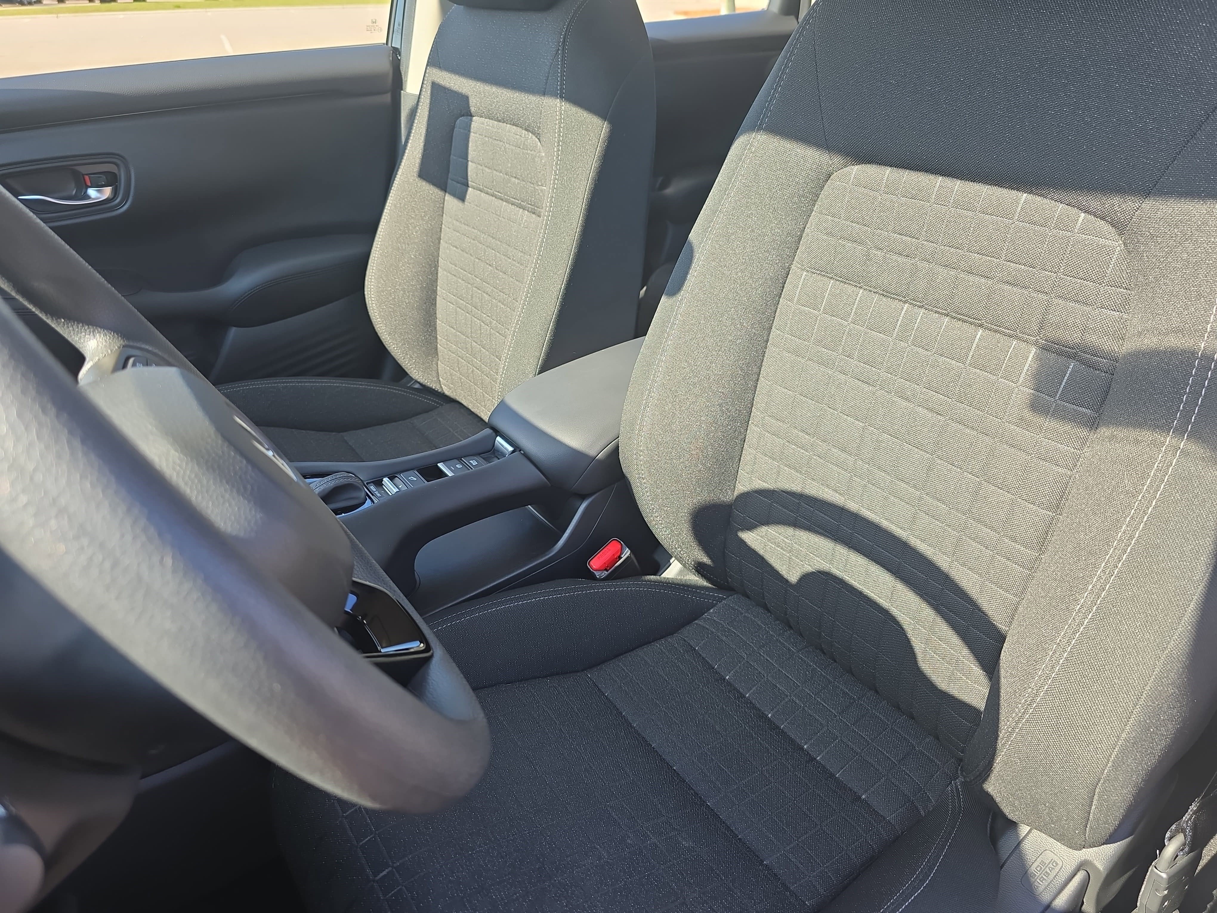 Used 2023 Honda HR-V LX image 15