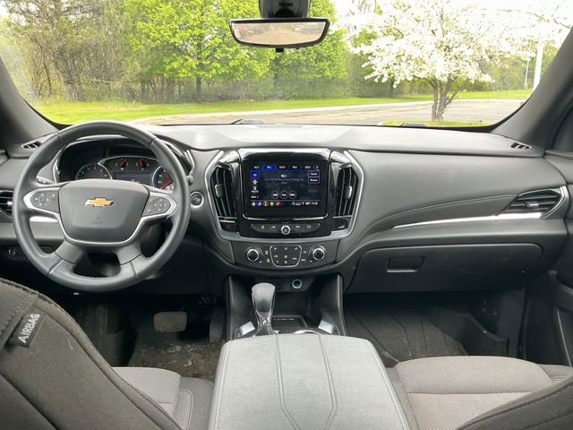 Used 2023 Chevrolet Traverse LT FWD image 14
