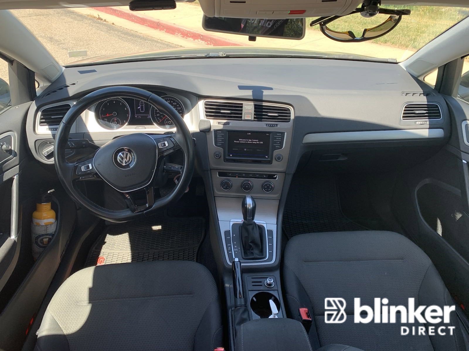 Used 2017 Volkswagen Golf S image 15