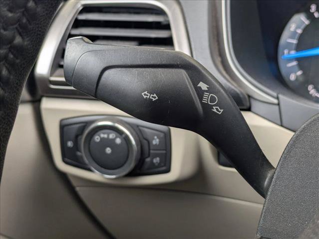 Used 2017 Ford Fusion SE FWD image 7