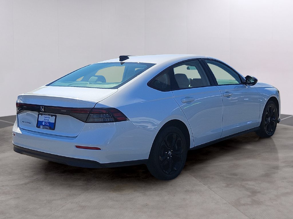 Certified 2025 Honda Accord SE image 4