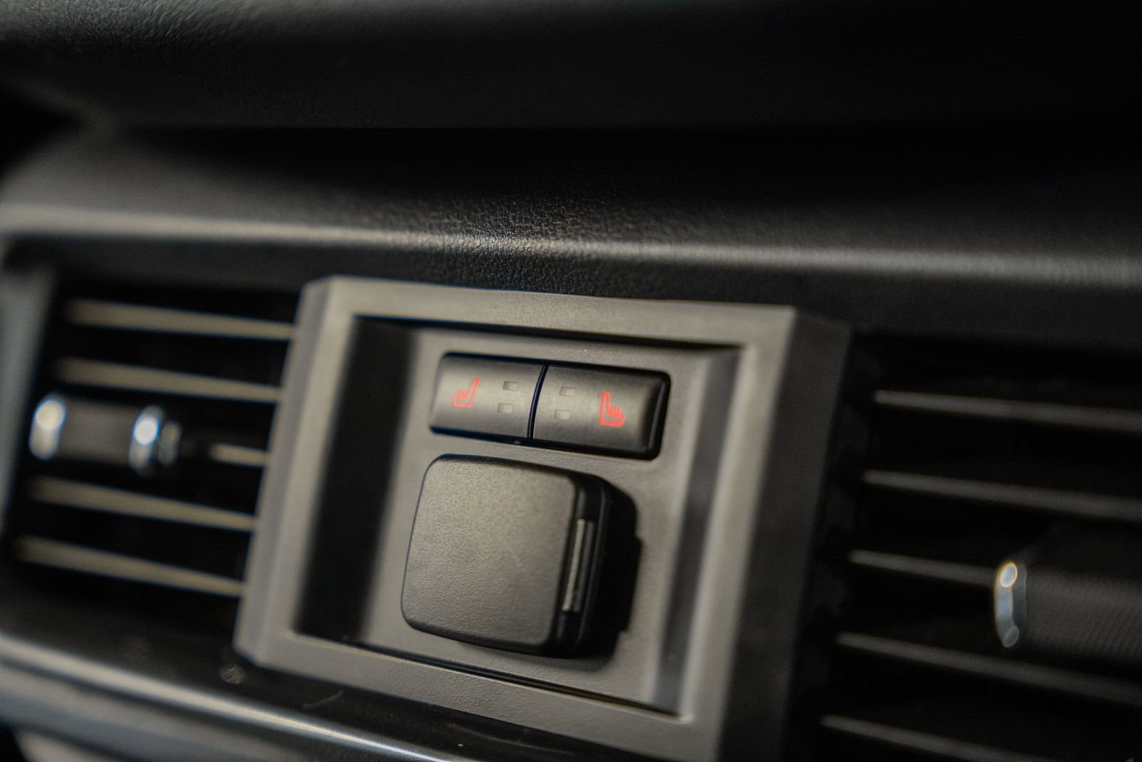 Certified 2023 Ford F150 Lariat w/ Equipment Group 502A High image 37