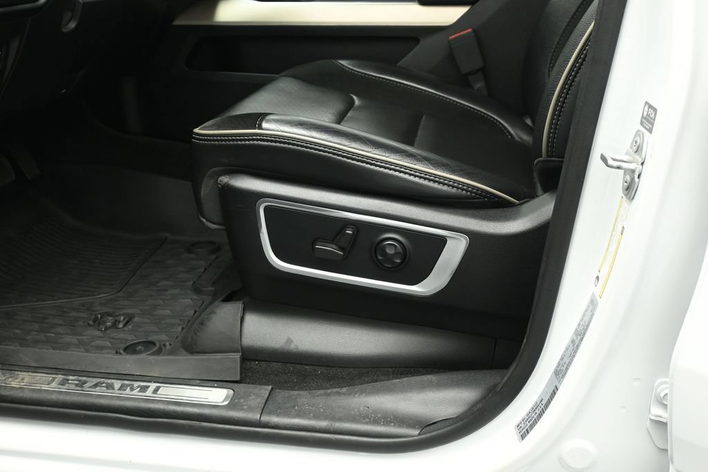 Used 2021 RAM 1500 Laramie RWD image 9