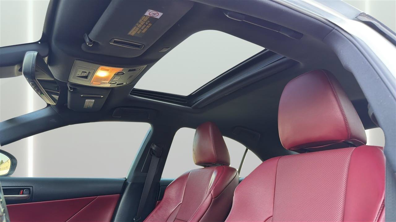 Used 2019 Lexus IS 300 F Sport w/ F Sport Package RWD image 19