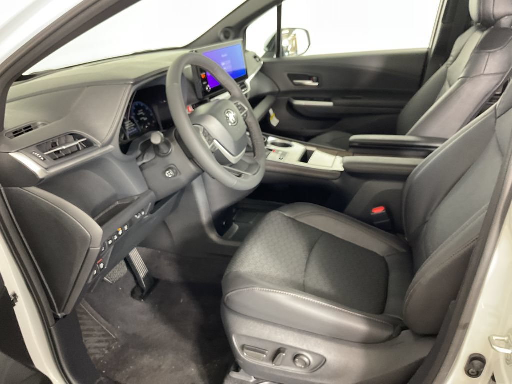 New 2026 Toyota Sienna Platinum AWD/4WD image 19