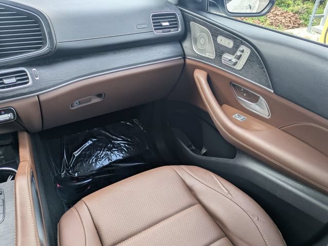 Used 2024 Mercedes-Benz GLS 450 4MATIC image 18