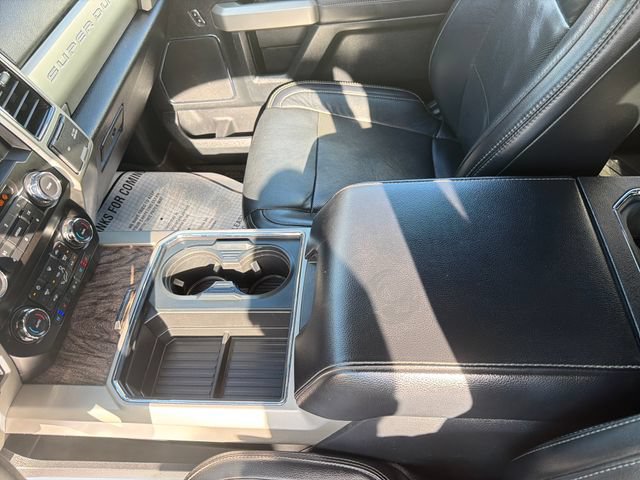 Used 2019 Ford F250 Lariat w/ Lariat Ultimate Package AWD/4WD image 36