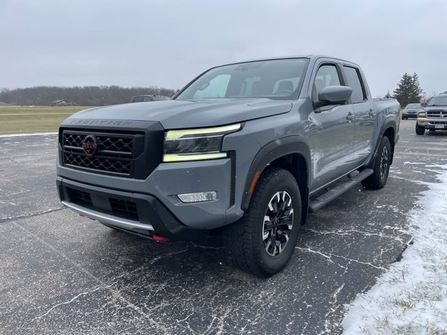 Used 2022 Nissan Frontier PRO-4X image 7