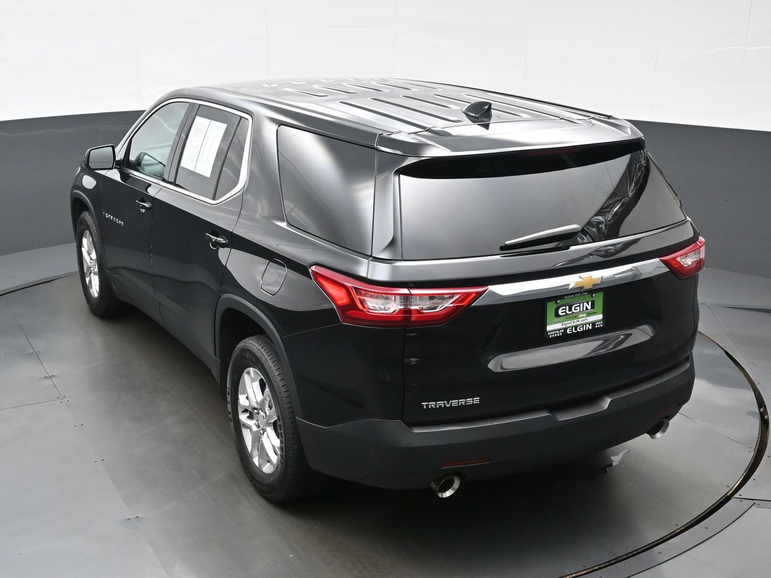 Used 2018 Chevrolet Traverse LS FWD image 37