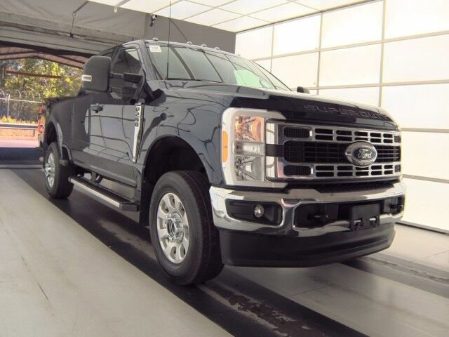 Used 2023 Ford F250 XLT w/ 360-Degree Camera Package AWD/4WD image 3
