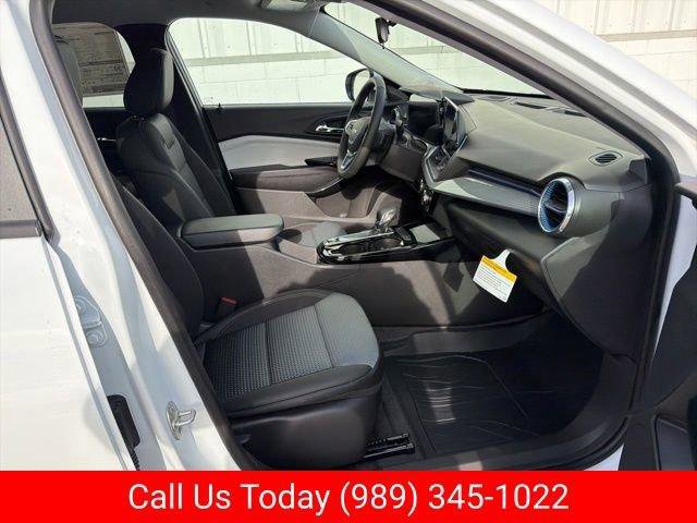 New 2026 Chevrolet Trax LT w/ Driver Confidence Package image 34
