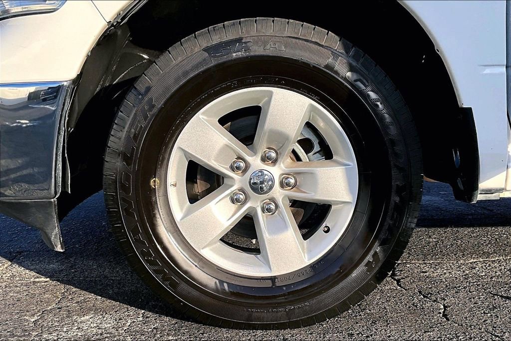 Used 2024 RAM 1500 Classic SLT image 33