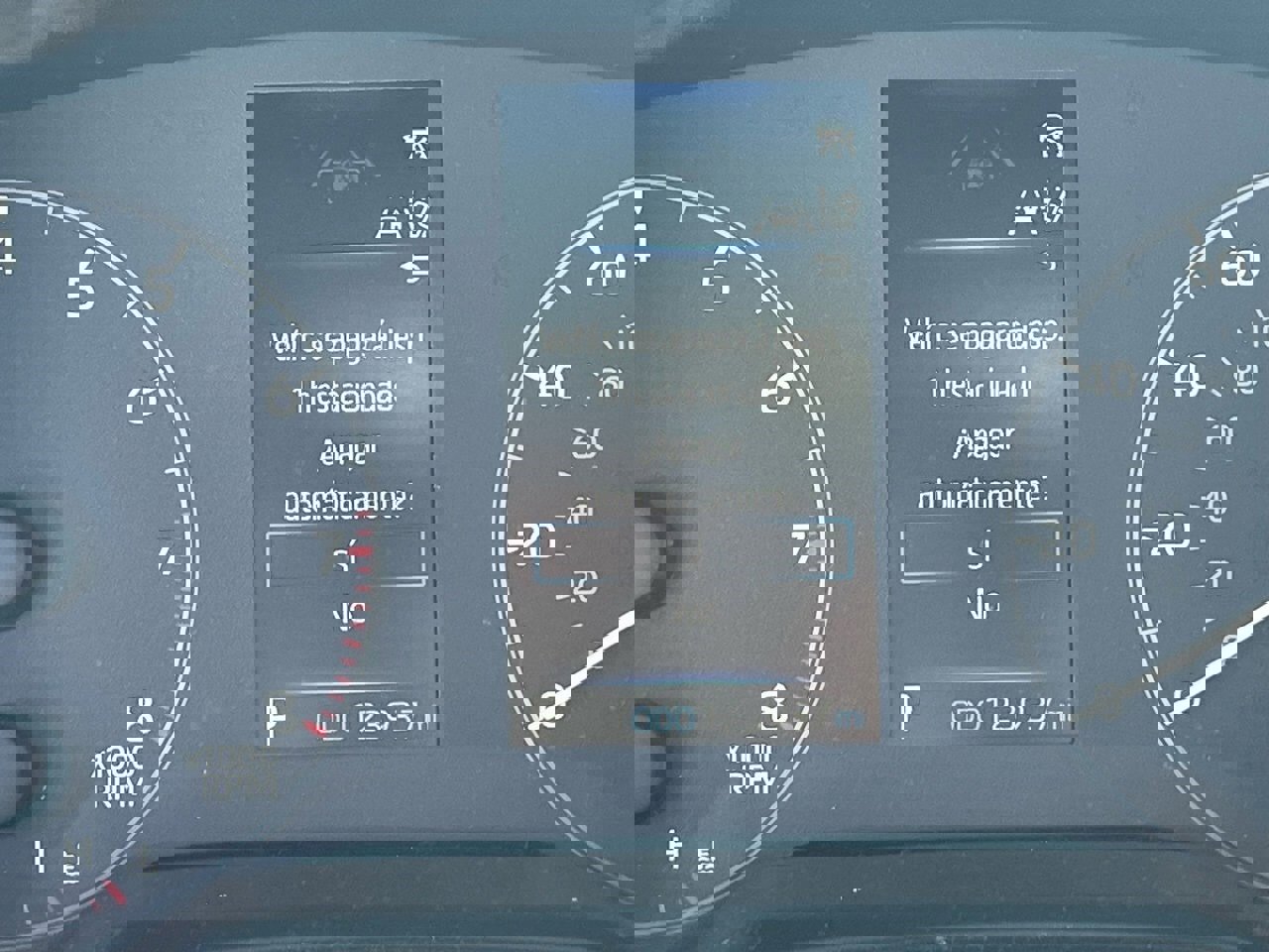 Used 2023 Toyota Corolla Cross LE image 7