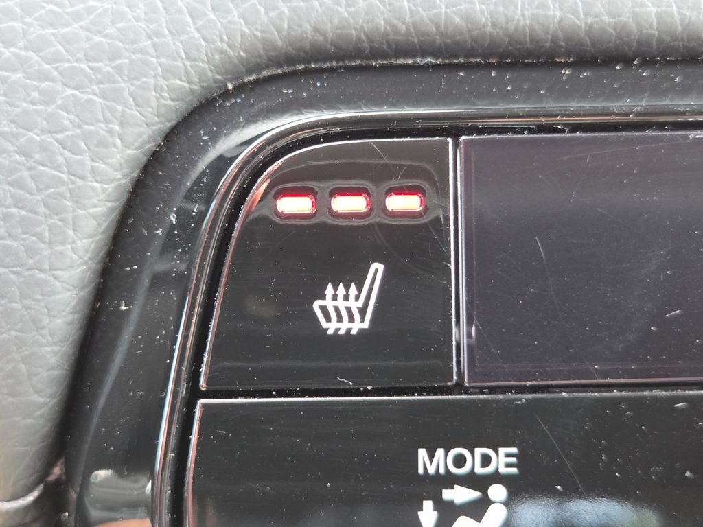 Certified 2025 Honda Pilot Touring image 6