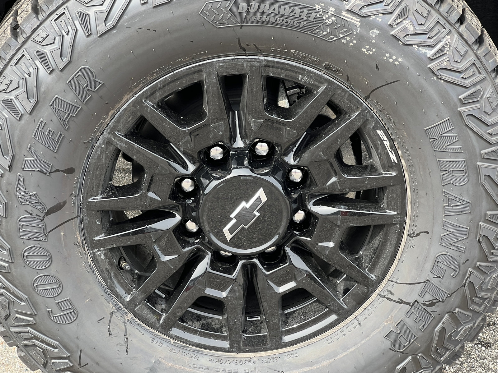 New 2026 Chevrolet Silverado 2500 ZR2 w/ LPO, Dark Essentials Package AWD/4WD image 6