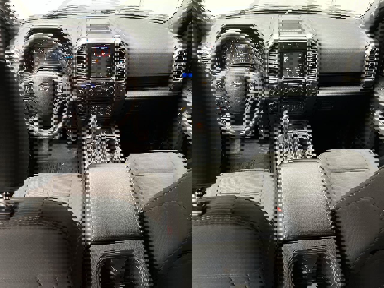 Used 2016 Ford F150 XLT w/ Equipment Group 302A Luxury image 4