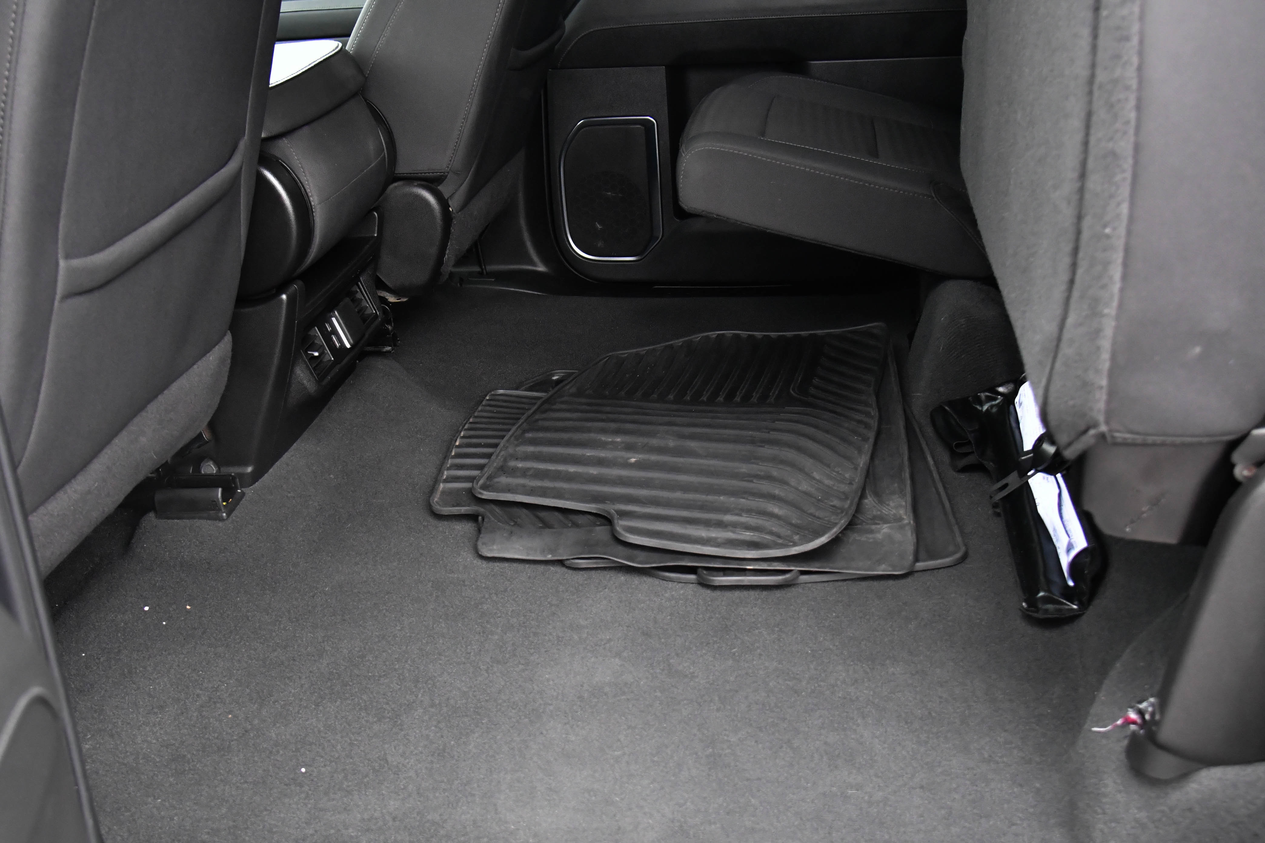 Used 2024 Chevrolet Silverado 1500 LT image 35