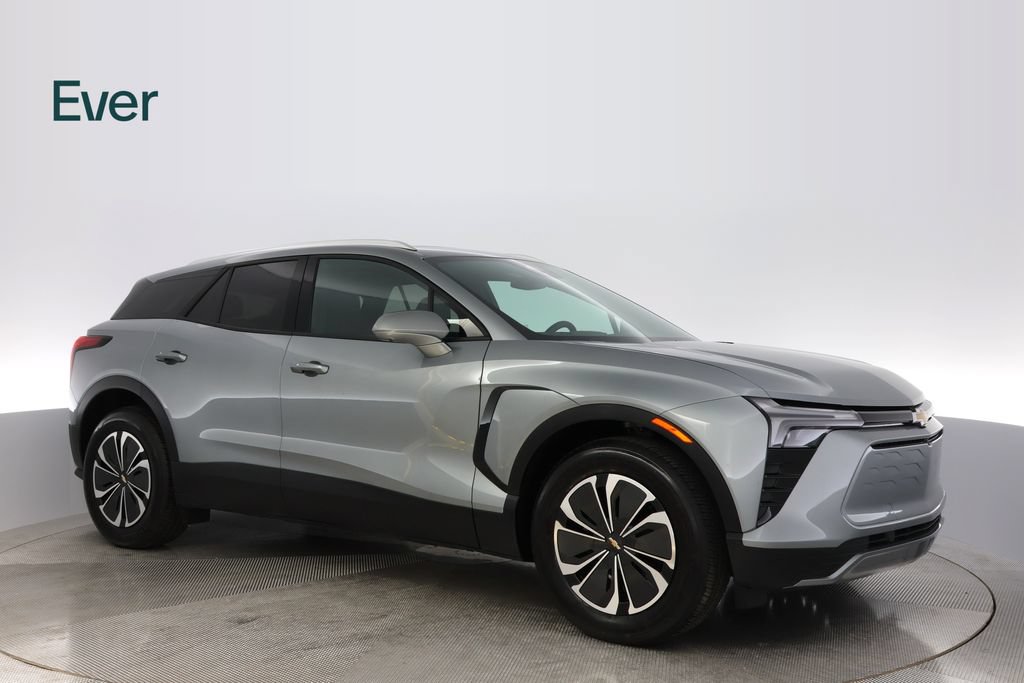 Used 2024 Chevrolet Blazer EV LT AWD/4WD image 14