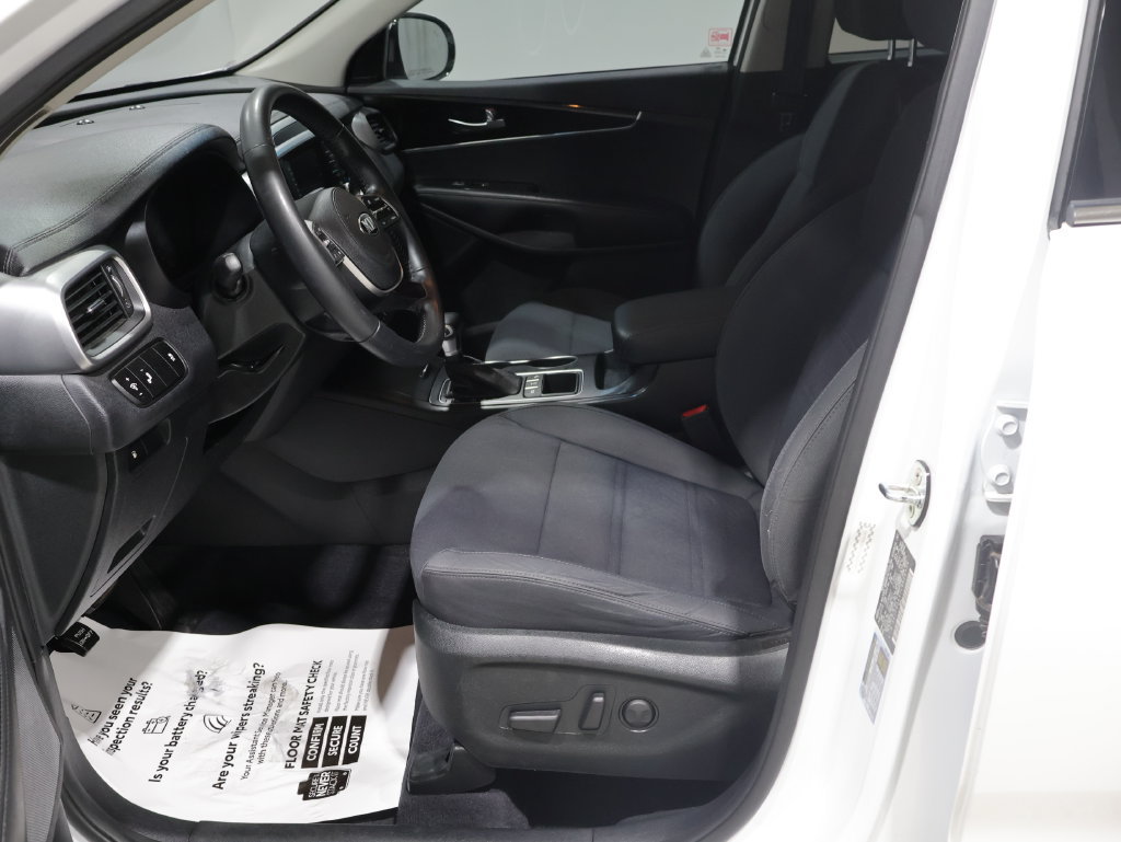 Used 2020 Kia Sorento LX w/ LX I4 Convenience Package AWD/4WD image 10