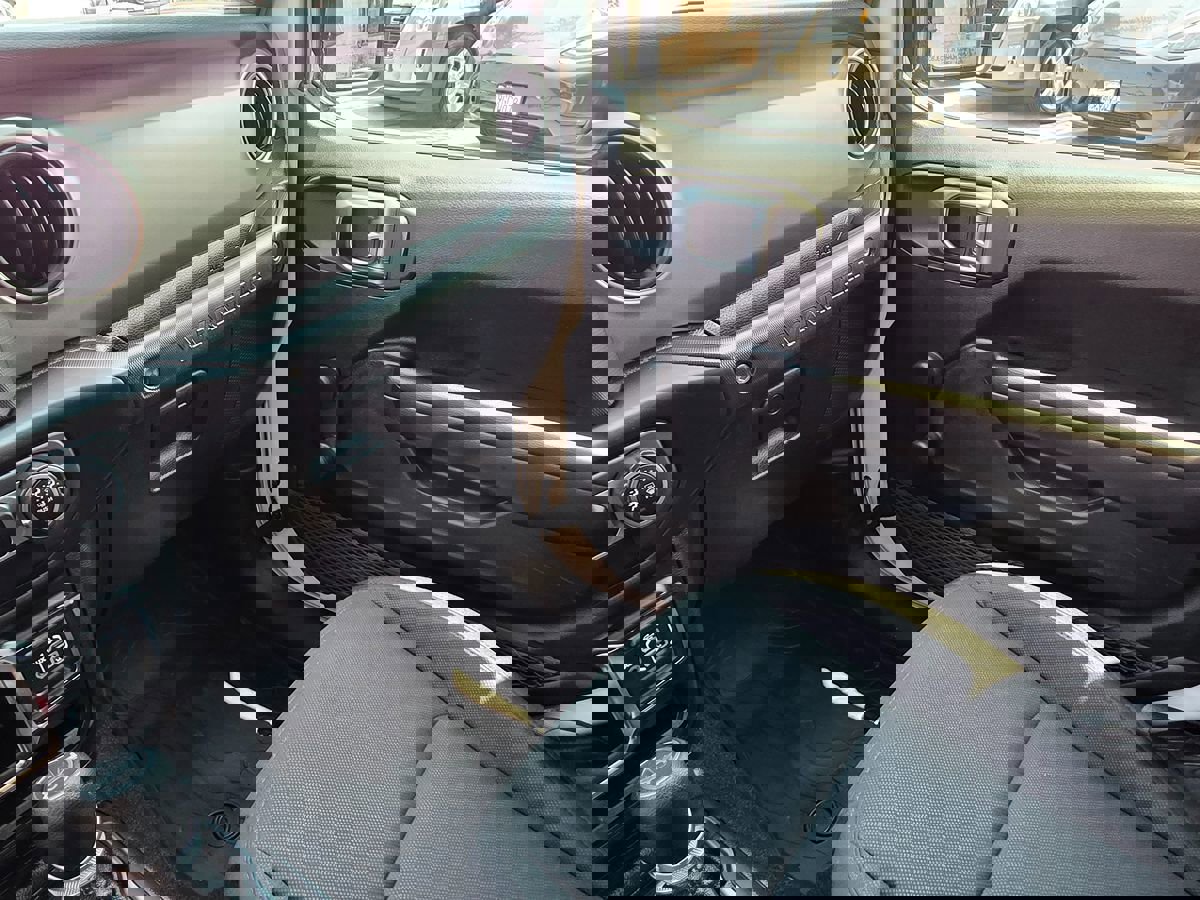 Used 2020 Jeep Wrangler Sport image 40