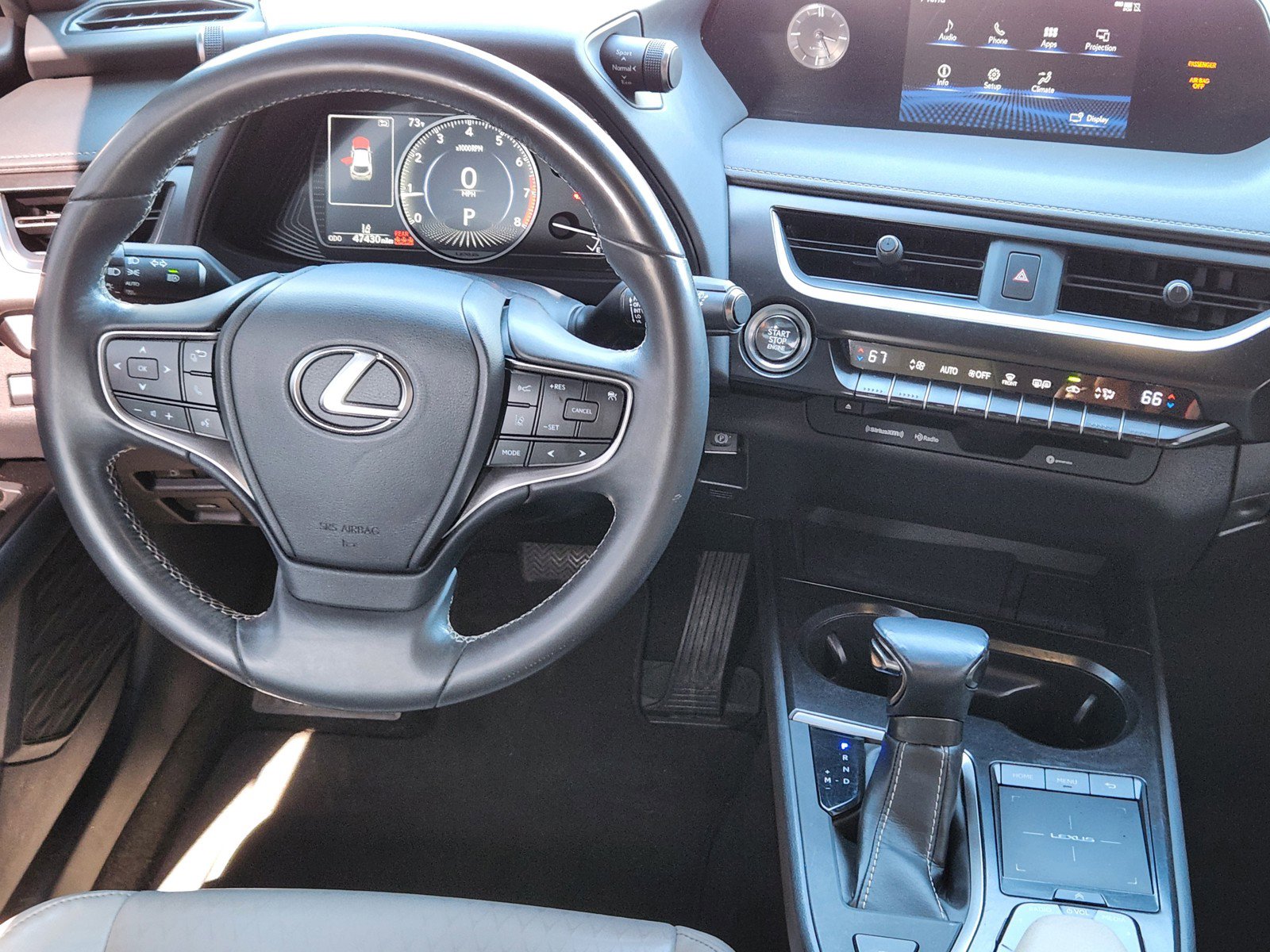 Used 2020 Lexus UX 200 w/ Accessory Package image 10