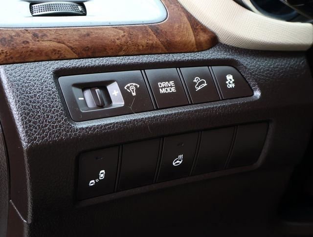 Used 2018 Hyundai Santa Fe Sport w/ 2.4L Tech Package 04 FWD image 26