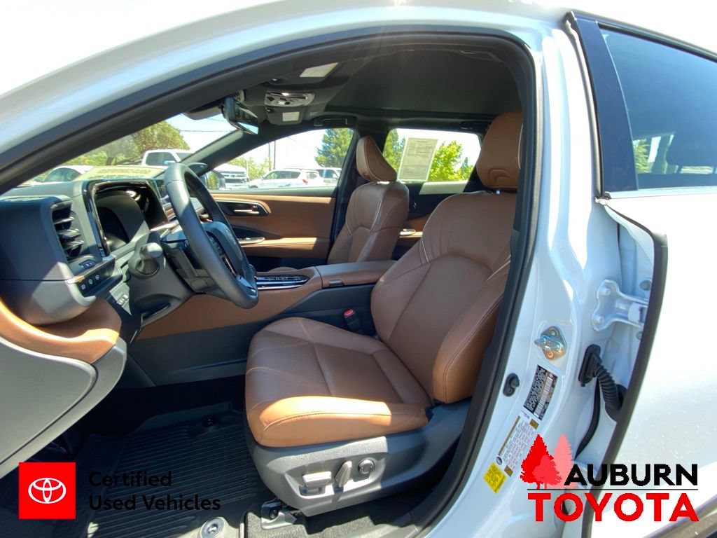 Certified 2025 Toyota Crown Signia w/ Advanced Technology Package AWD/4WD image 31