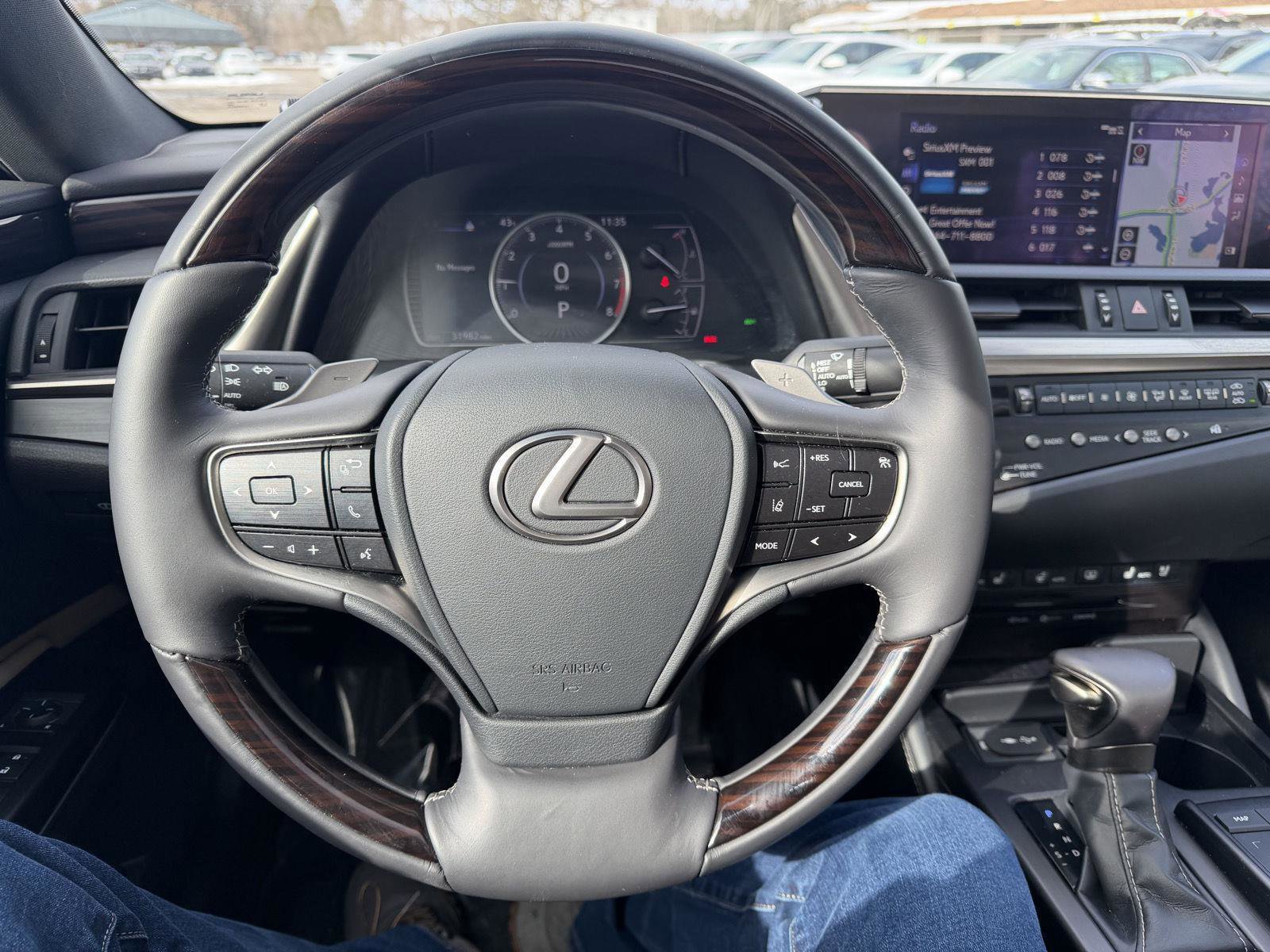 Used 2019 Lexus ES 350 w/ Accessory Package 2 image 11