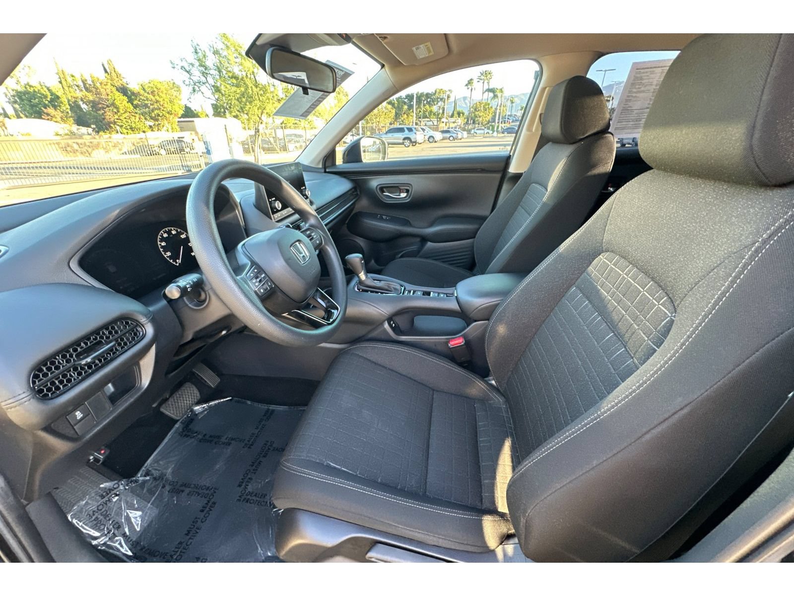 Used 2024 Honda HR-V LX image 10
