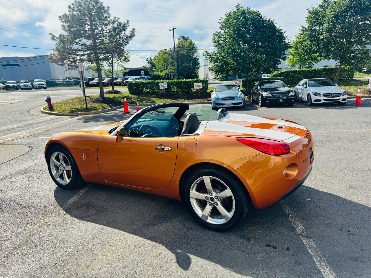 Used 2006 Pontiac Solstice Convertible w/ Premium Package RWD image 23