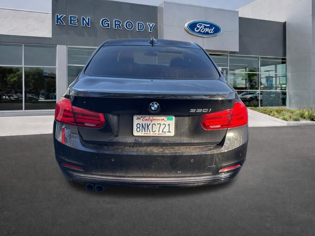 Used 2017 BMW 330i Sedan image 4