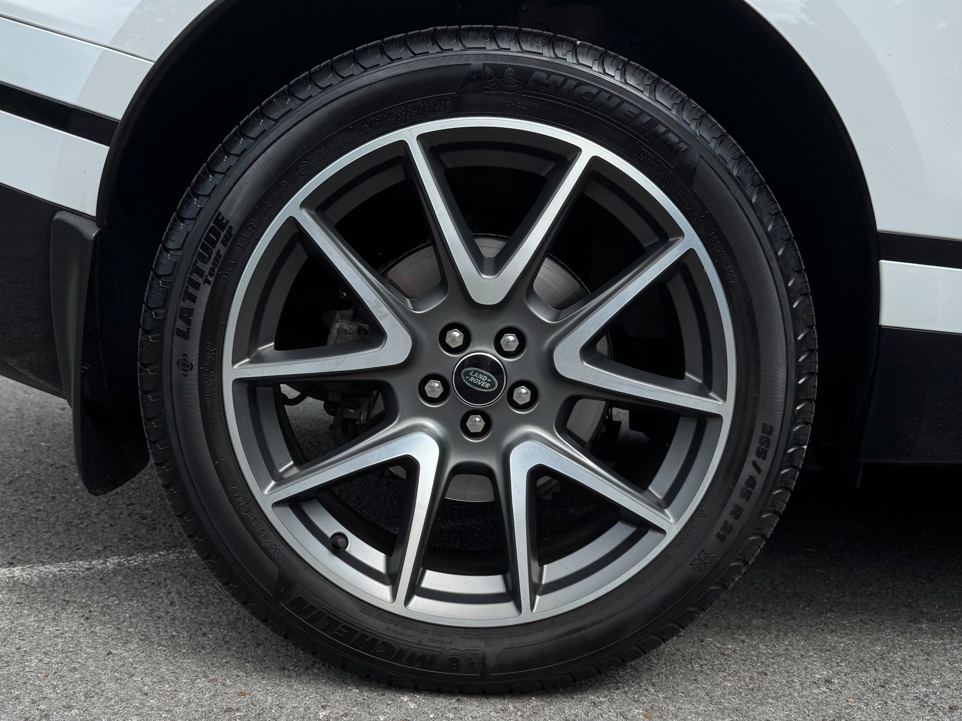 Used 2023 Land Rover Range Rover Velar R-Dynamic S image 81