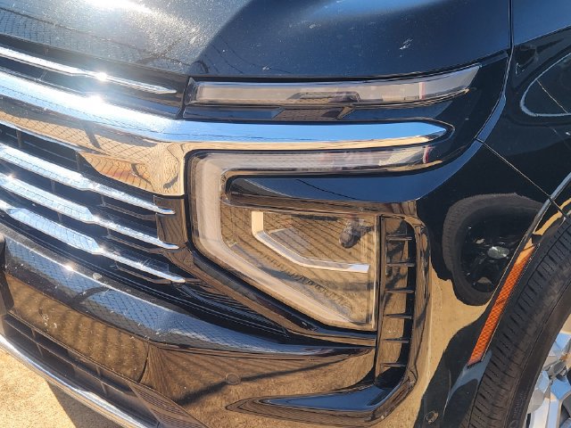 Used 2025 Chevrolet Tahoe LT AWD/4WD image 8